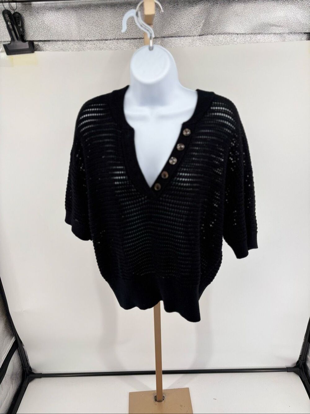 Varley Callie Knit Short Sleeve Top Black Sheer Cotton Size Large V Neck